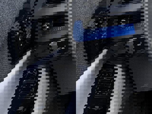 New 2025 Cadillac Optiq Luxury 1 image 22