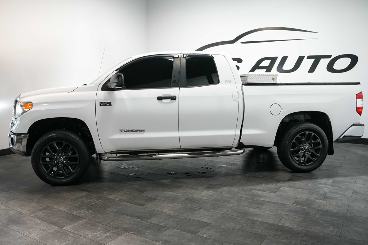 Used 2016 Toyota Tundra SR5 w/ SR5 Upgrade Package RWD image 3
