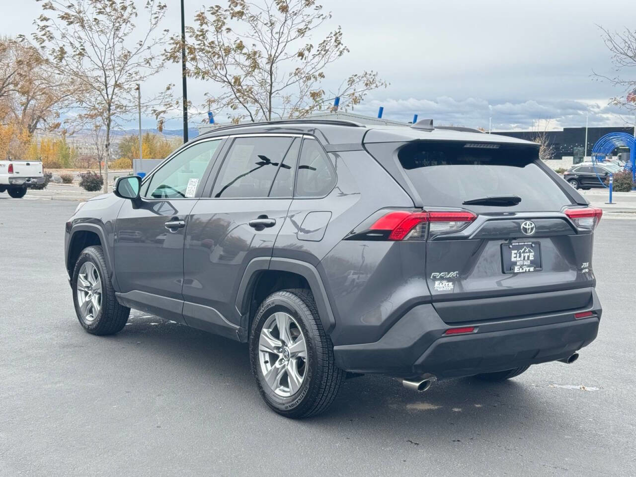 Used 2024 Toyota RAV4 XLE w/ Convenience Package image 8