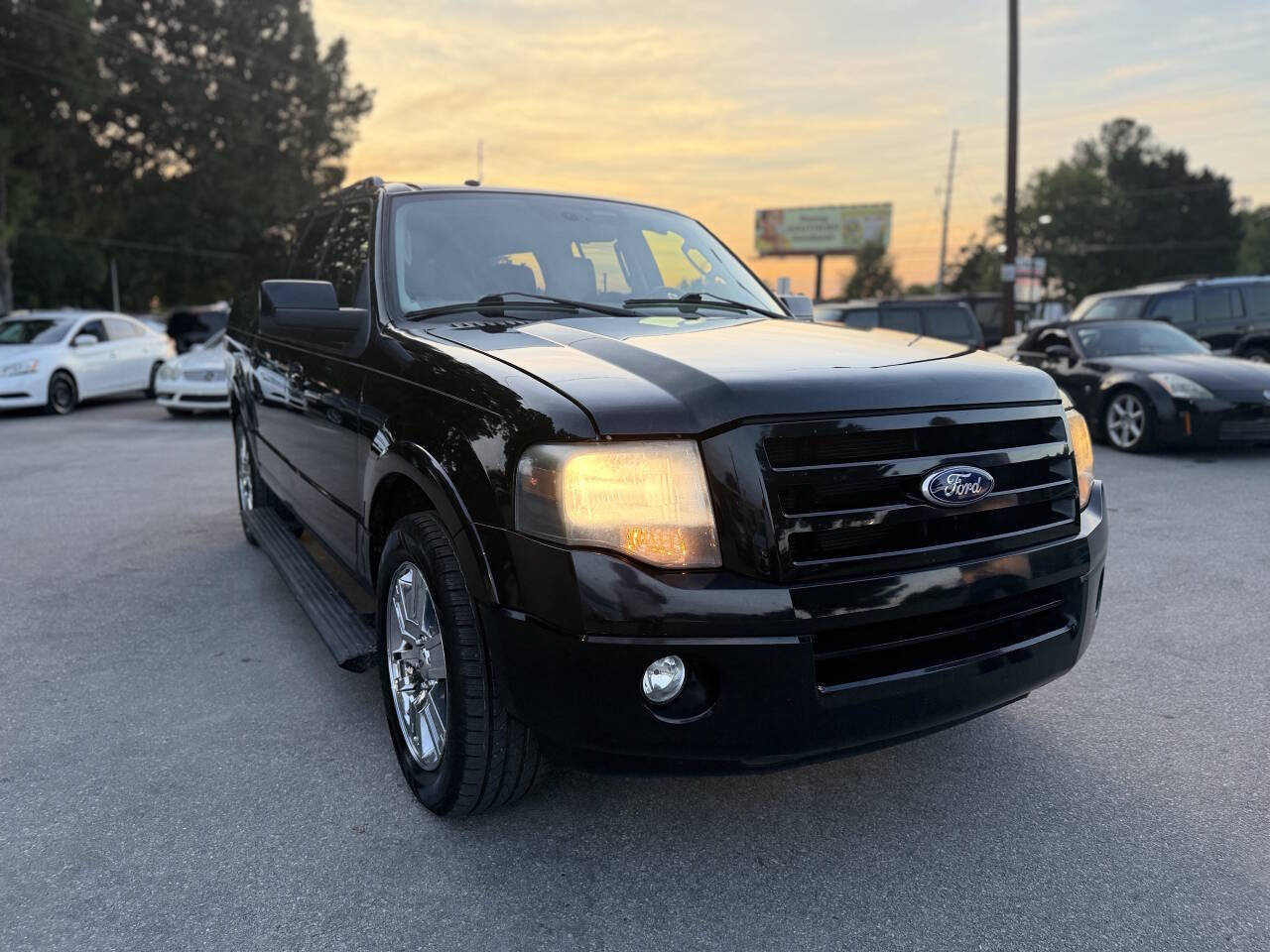 Used 2010 Ford Expedition EL Limited RWD image 3