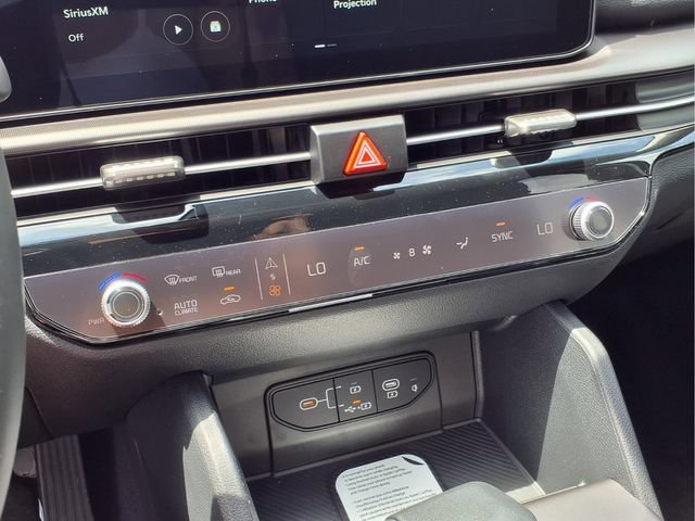 New 2026 Kia Sportage EX FWD image 5