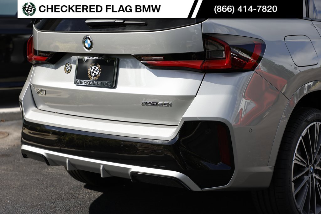 Used 2025 BMW X1 xDrive28i w/ Technology Package image 9