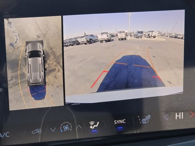 New 2026 Chevrolet Traverse LT w/ Driver Confidence Package FWD image 6