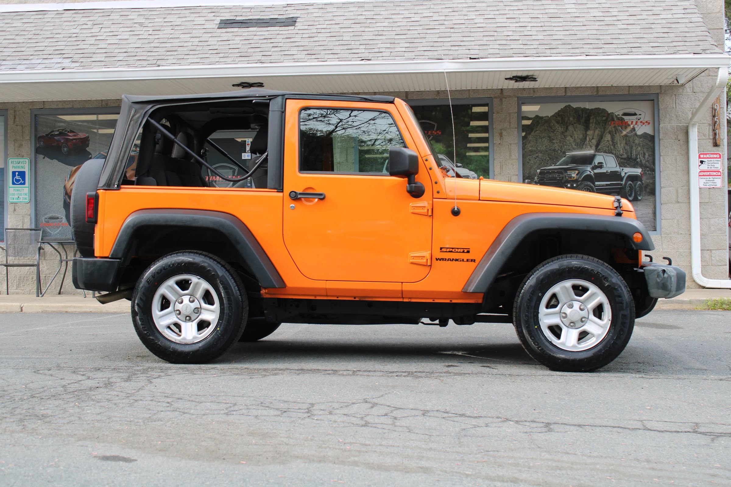 Used 2012 Jeep Wrangler Sport w/ Connectivity Group image 8