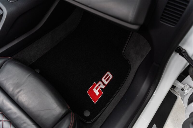 Used 2017 Audi R8 V10 AWD/4WD image 64