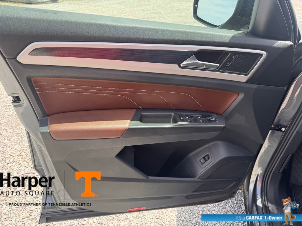 Used 2022 Volkswagen Atlas SEL R-Line AWD/4WD image 20