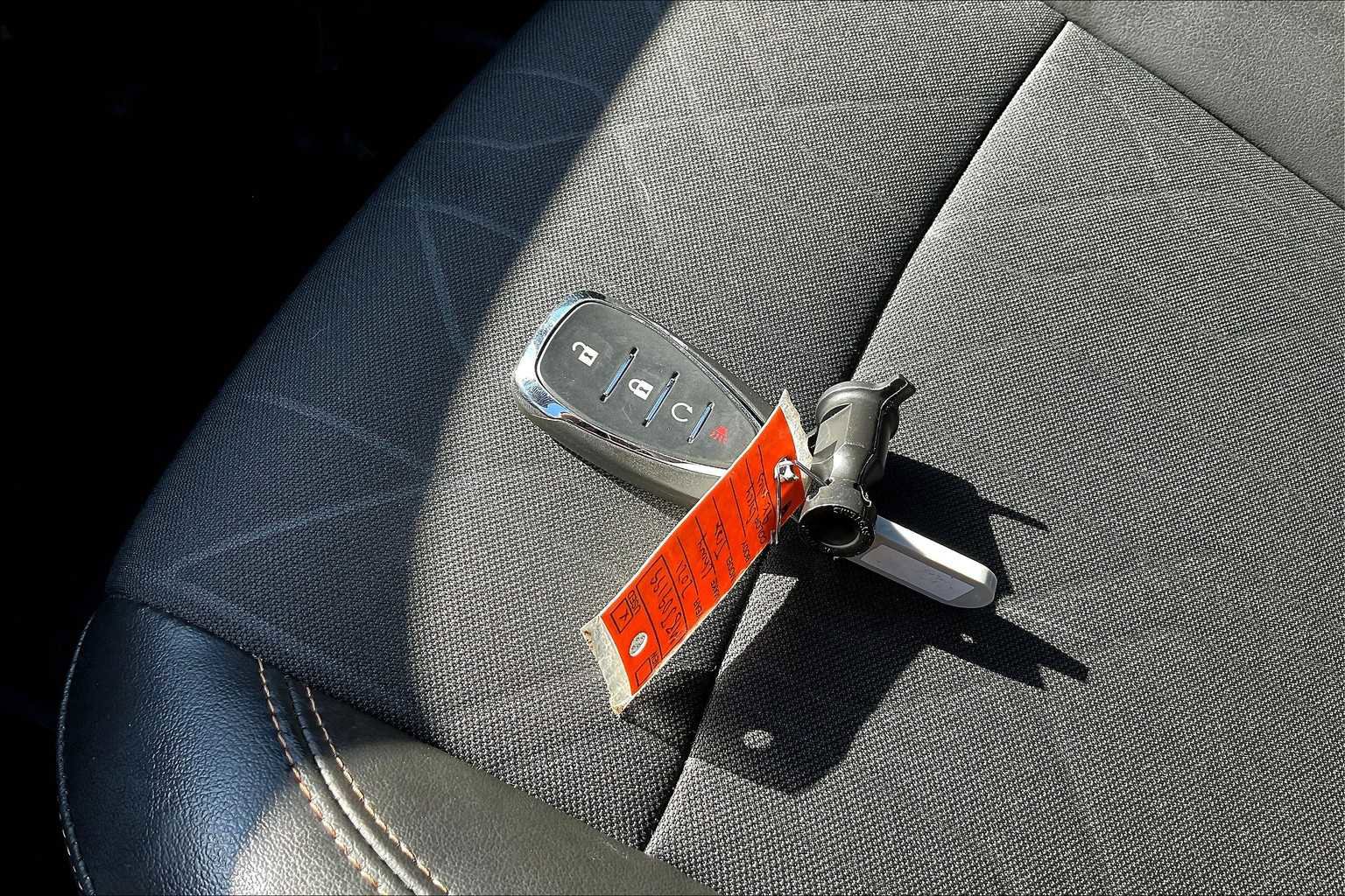 Certified 2021 Chevrolet Trax LT w/ Driver Confidence Package image 10