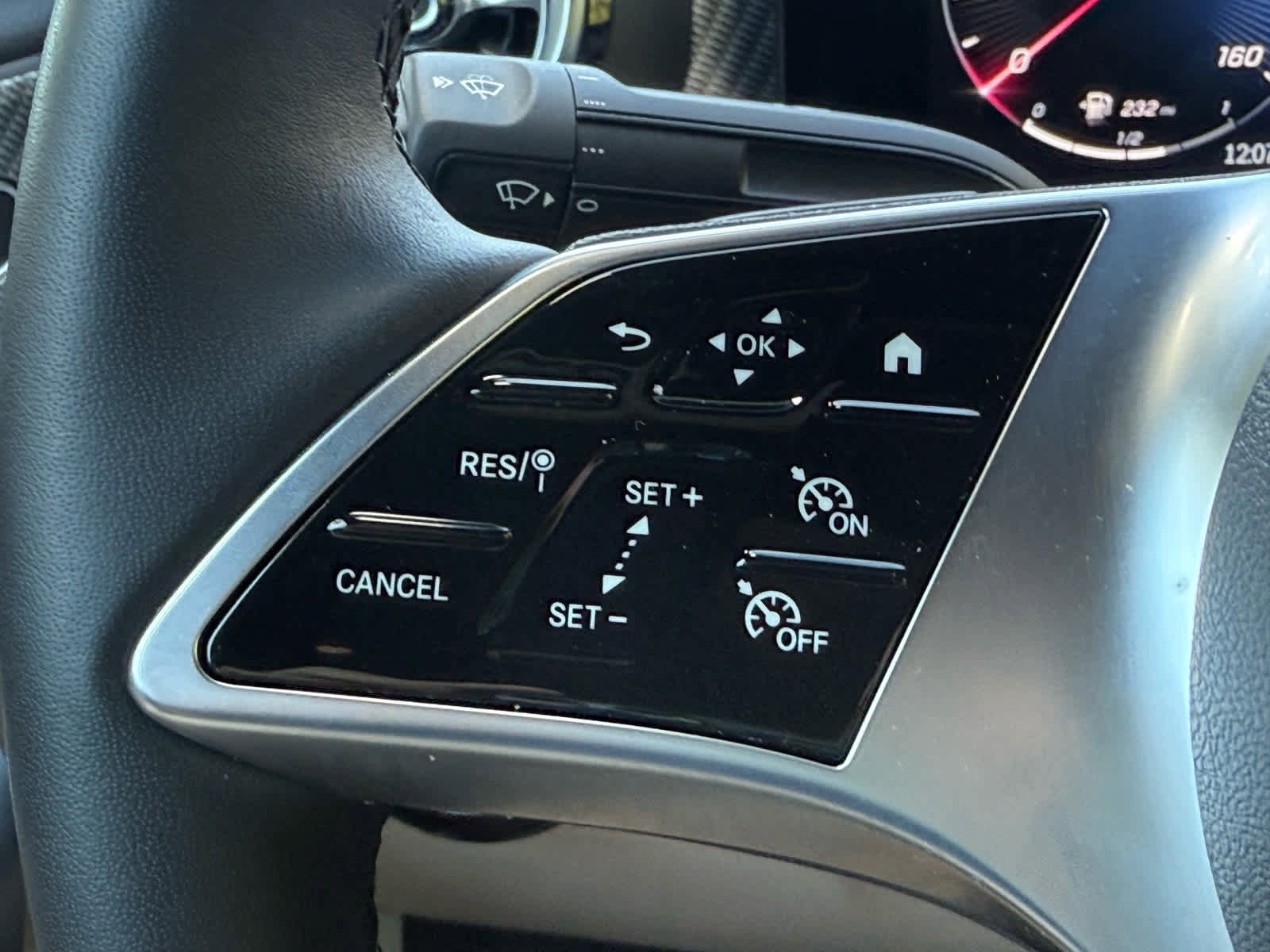 Used 2025 Mercedes-Benz CLA 250 4MATIC image 23