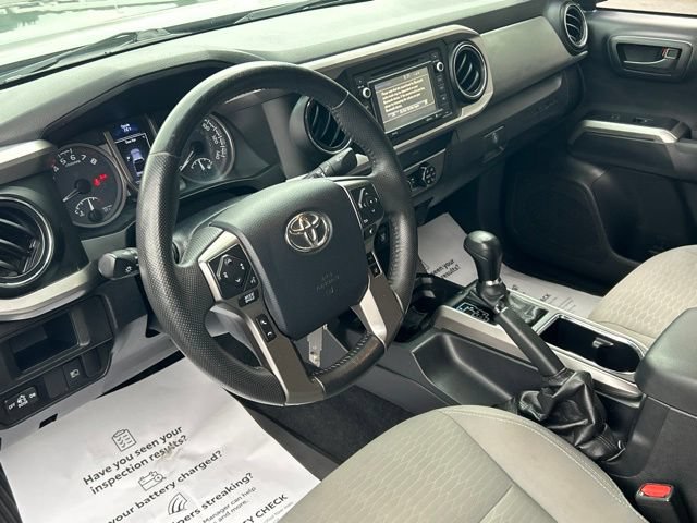 Used 2019 Toyota Tacoma SR5 AWD/4WD image 19