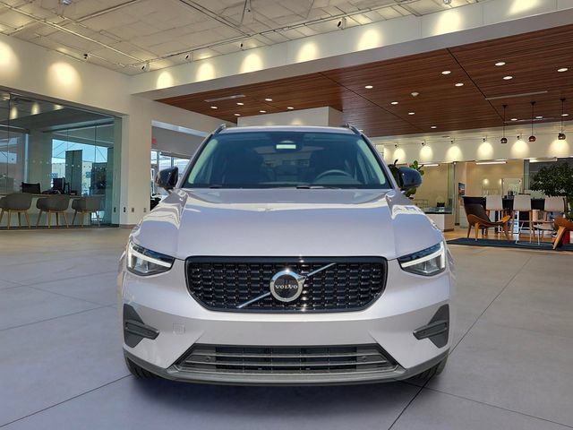 New 2026 Volvo XC40 B5 Core w/ Protection Package Premier AWD/4WD image 5