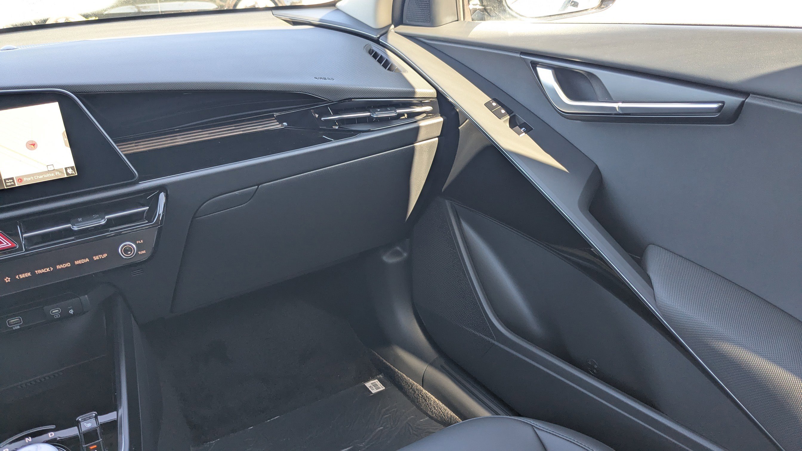 New 2025 Kia Niro Wind image 21