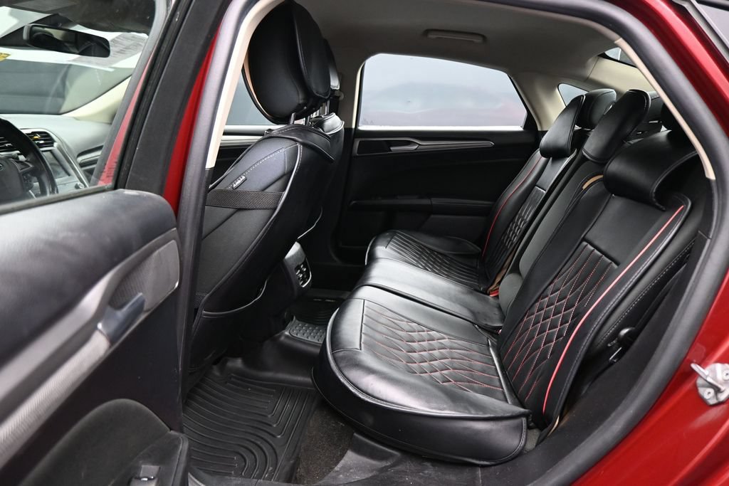 Used 2019 Ford Fusion SE FWD image 22