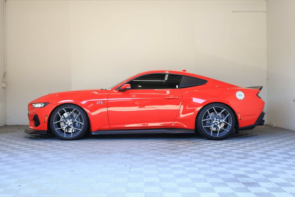 Used 2025 Ford Mustang GT Premium w/ GT Performance Package RWD image 7