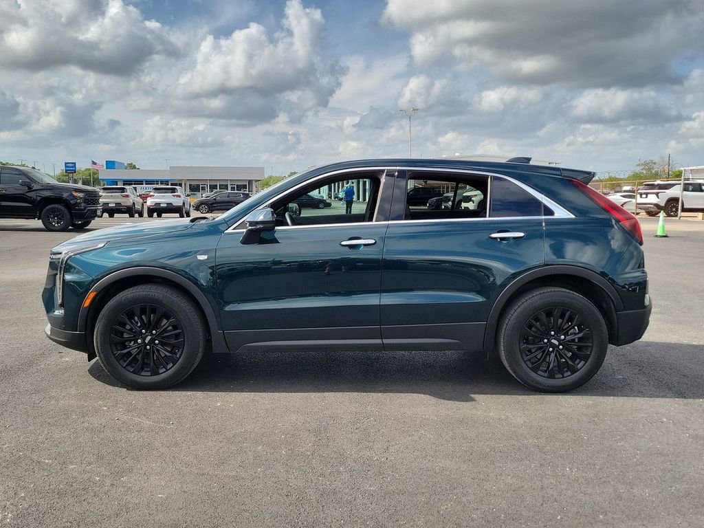 Certified 2024 Cadillac XT4 Luxury w/ Cold Weather Package image 14