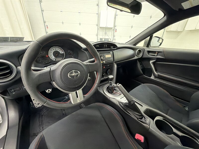 Used 2013 Scion FR-S RWD image 10