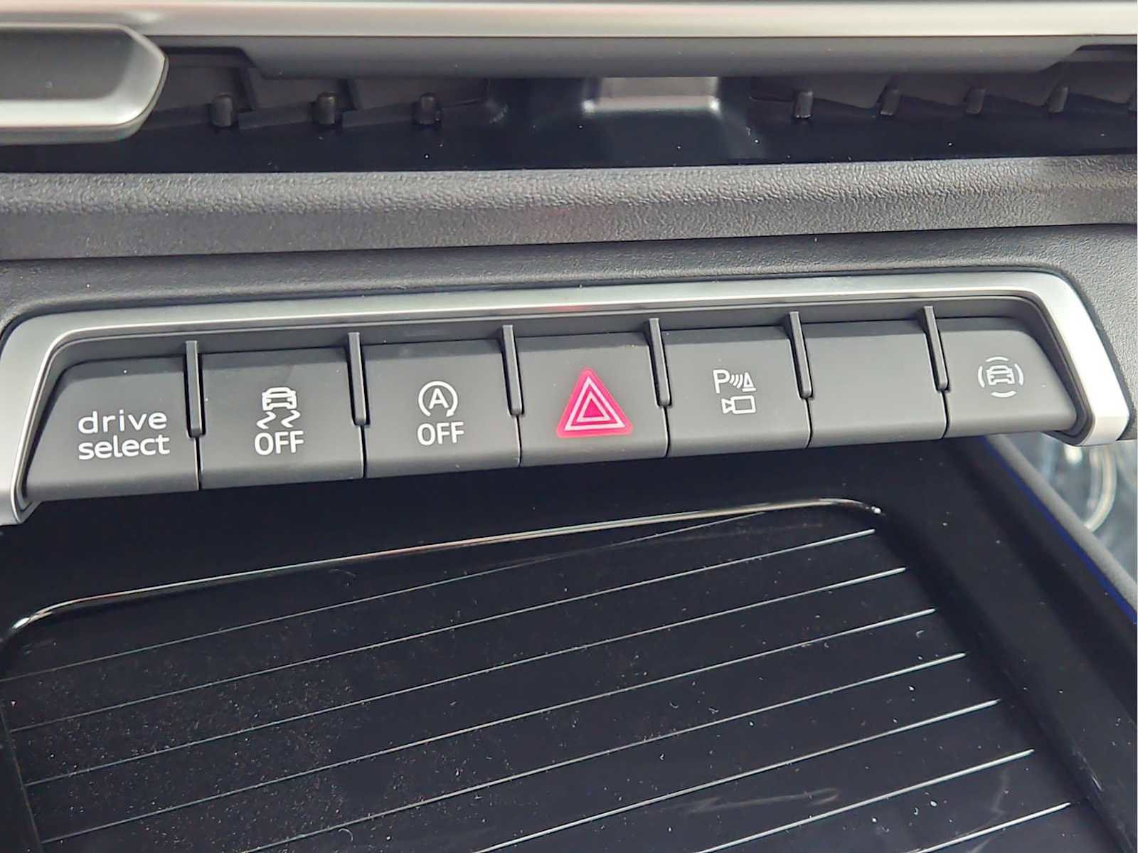 New 2026 Audi Q3 quattro 2.0T image 10