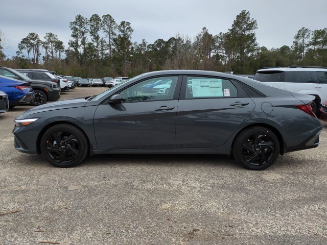 New 2026 Hyundai Elantra Sport FWD image 8