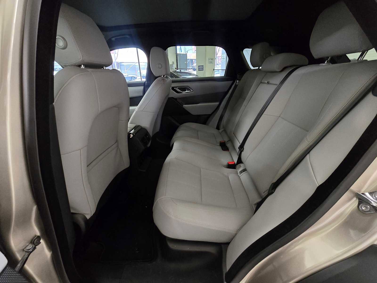 Used 2026 Land Rover Range Rover Velar S AWD/4WD image 15