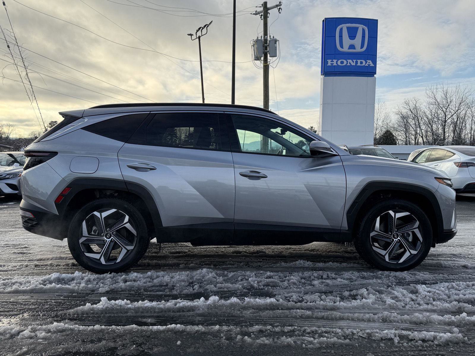 Used 2024 Hyundai Tucson Limited image 4