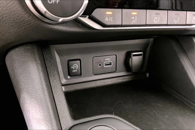 Used 2025 Nissan Sentra S FWD image 15