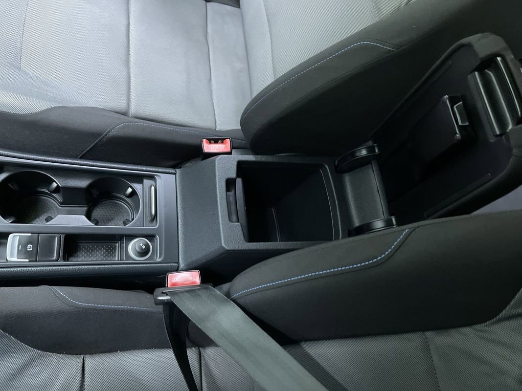 Used 2015 Volkswagen e-Golf Limited Edition image 27