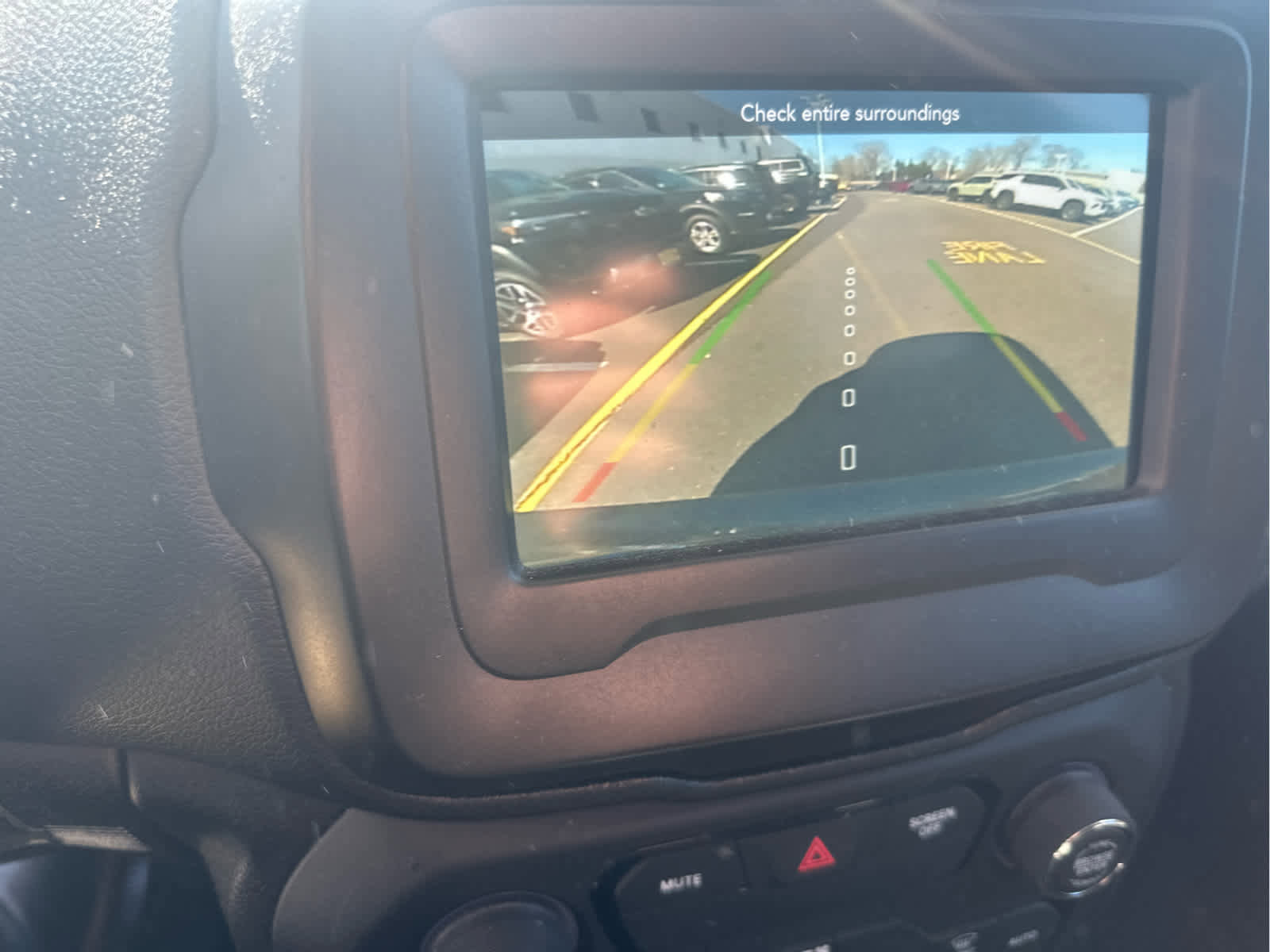 Used 2020 Jeep Renegade Latitude w/ Cold Weather Group image 10