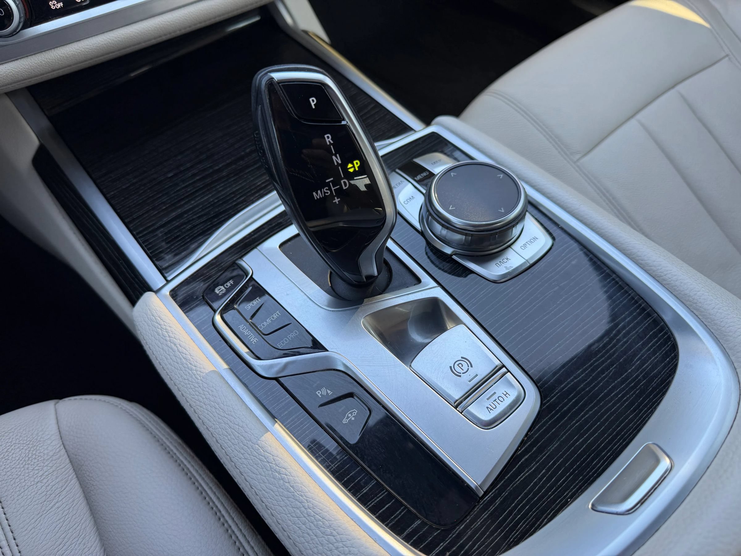 Used 2019 BMW 740i xDrive w/ M Sport Package AWD/4WD image 23