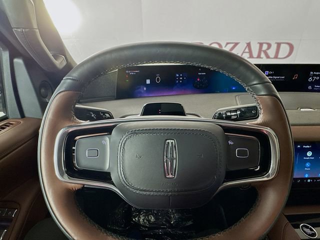 New 2025 Lincoln Navigator L Reserve image 11