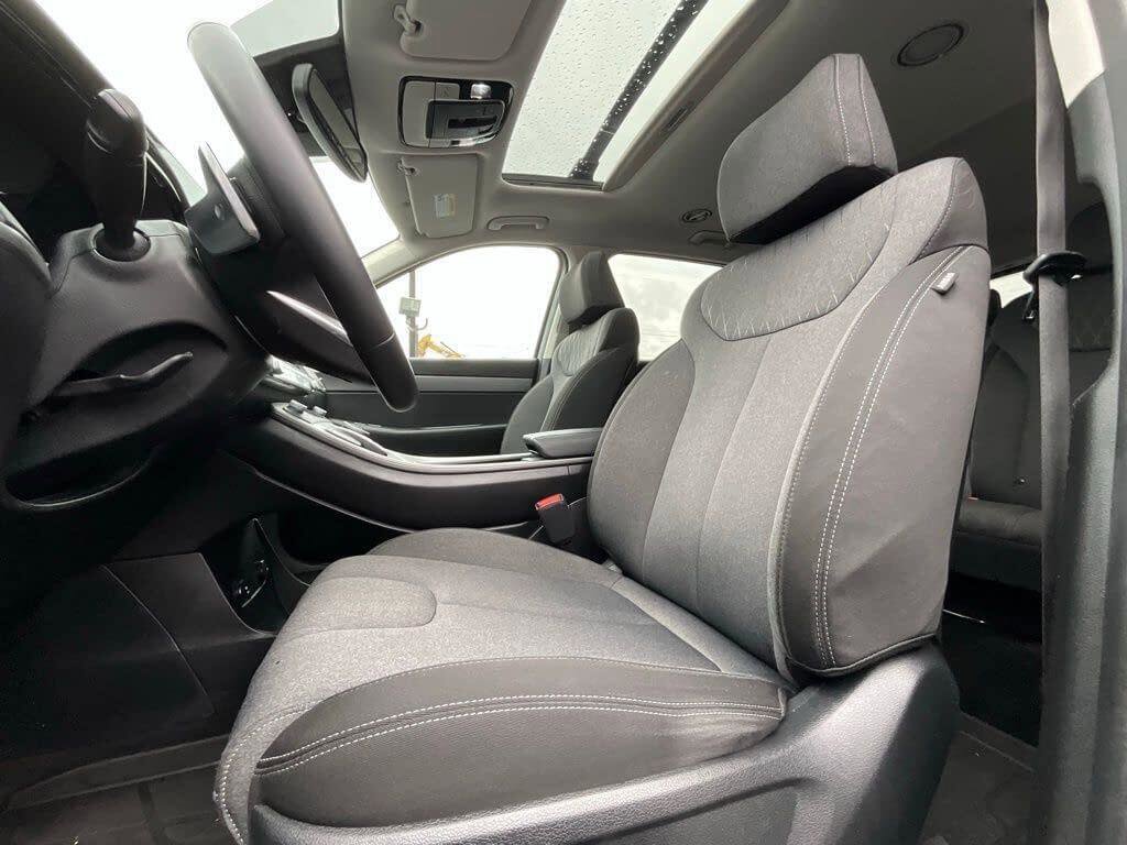 Used 2022 Hyundai Palisade SEL w/ Winter Package image 10