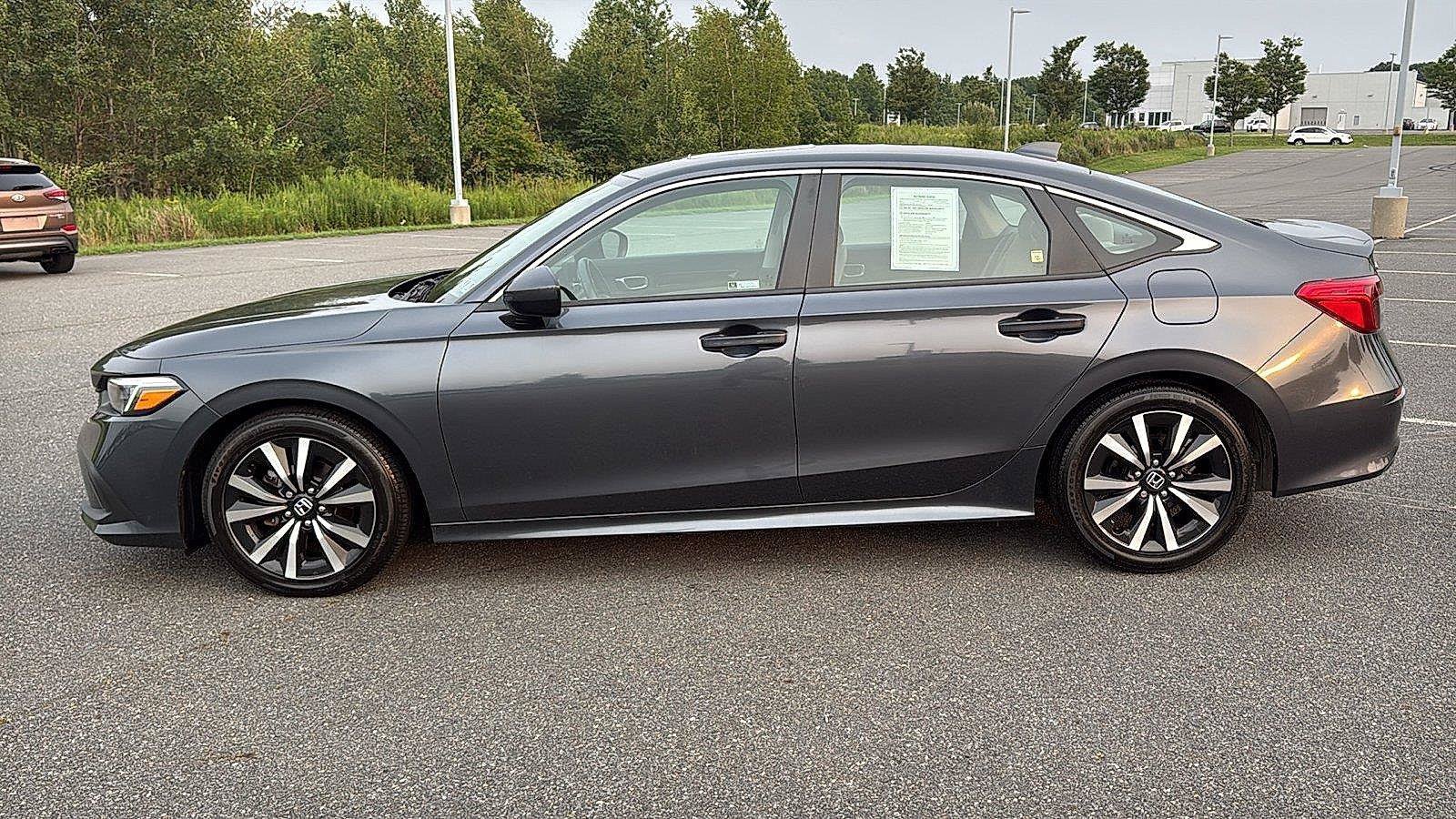 Used 2024 Honda Civic EX image 11