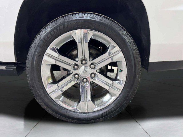 Used 2019 GMC Yukon Denali w/ Denali Ultimate Package image 16