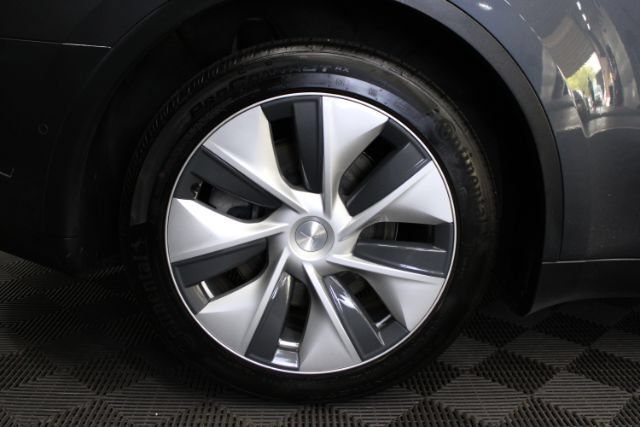 Used 2021 Tesla Model Y Long Range AWD/4WD image 6