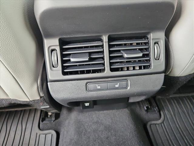 Used 2020 Land Rover Range Rover Evoque SE image 18