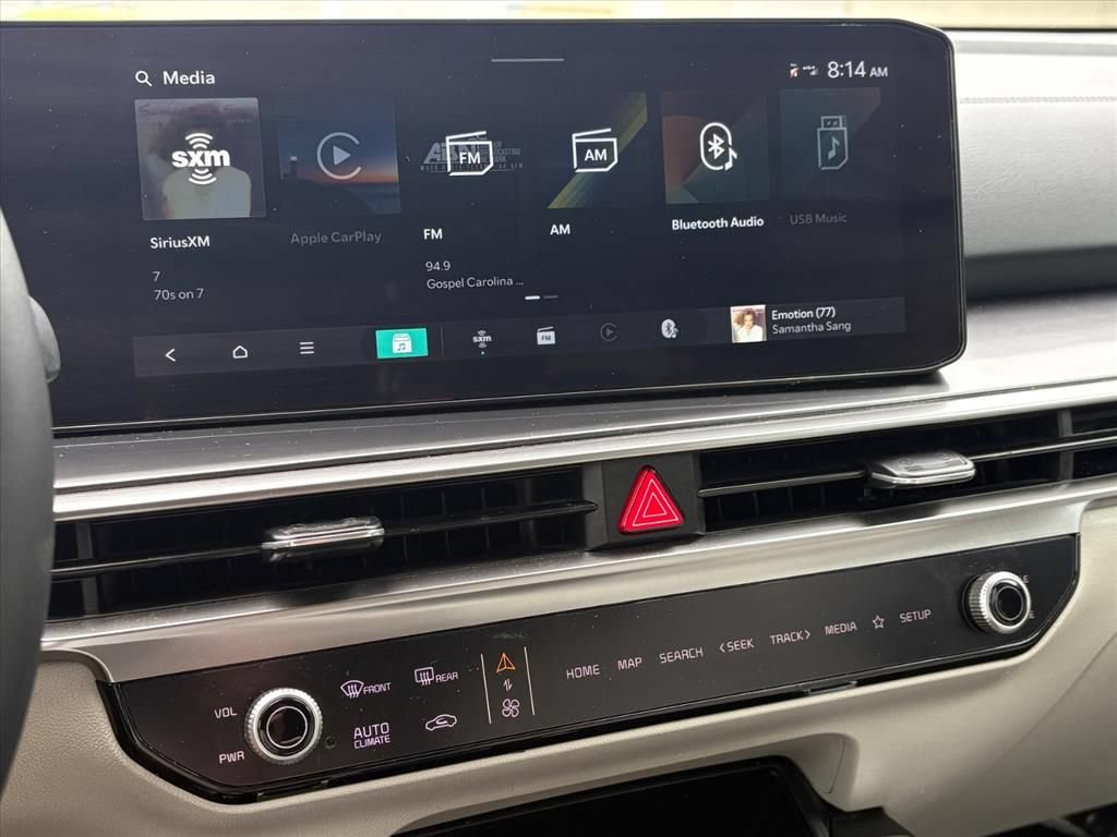 Used 2025 Kia Sorento S FWD image 12