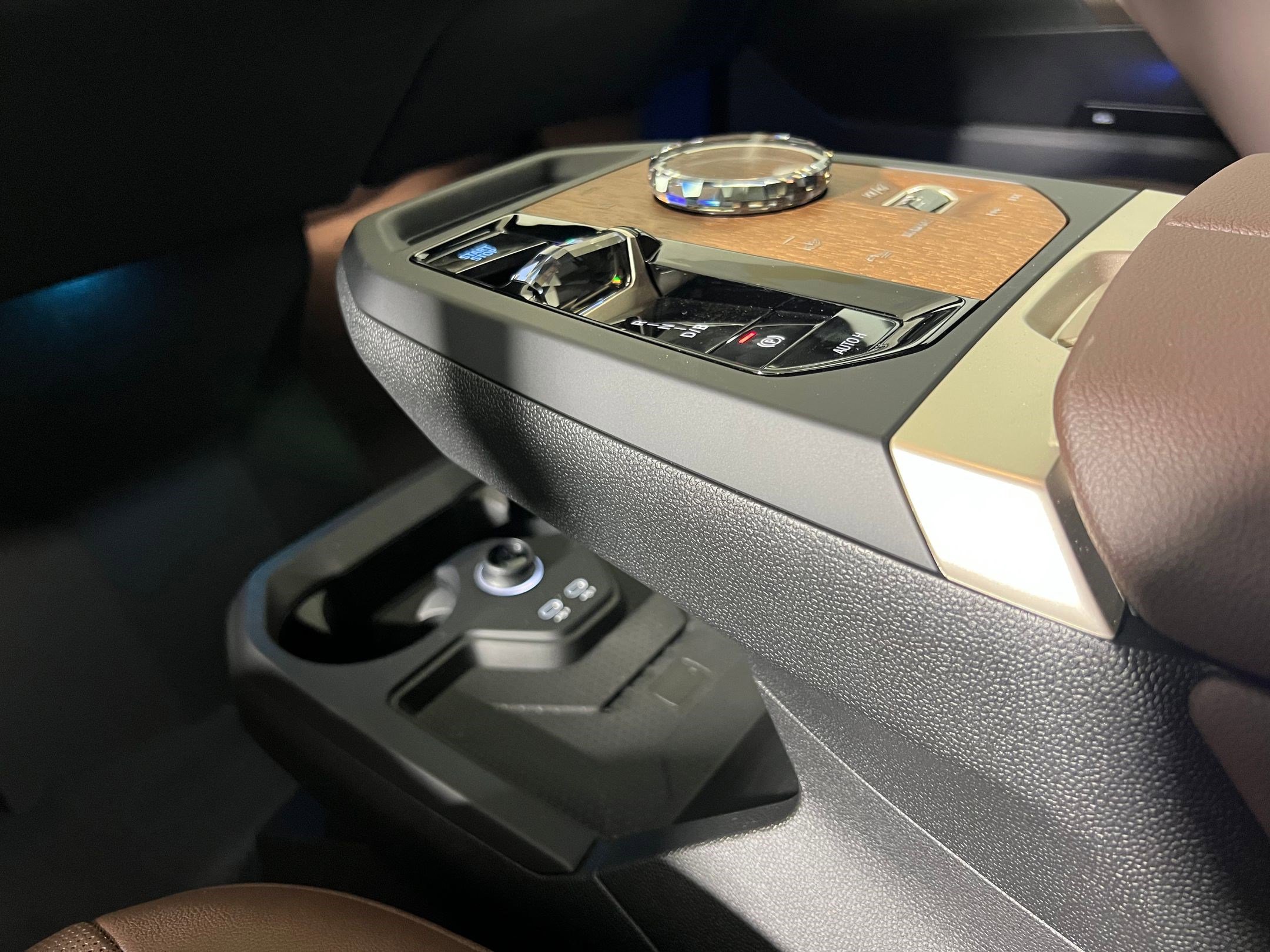 New 2026 BMW iX xDrive60 w/ Executive Package AWD/4WD image 27