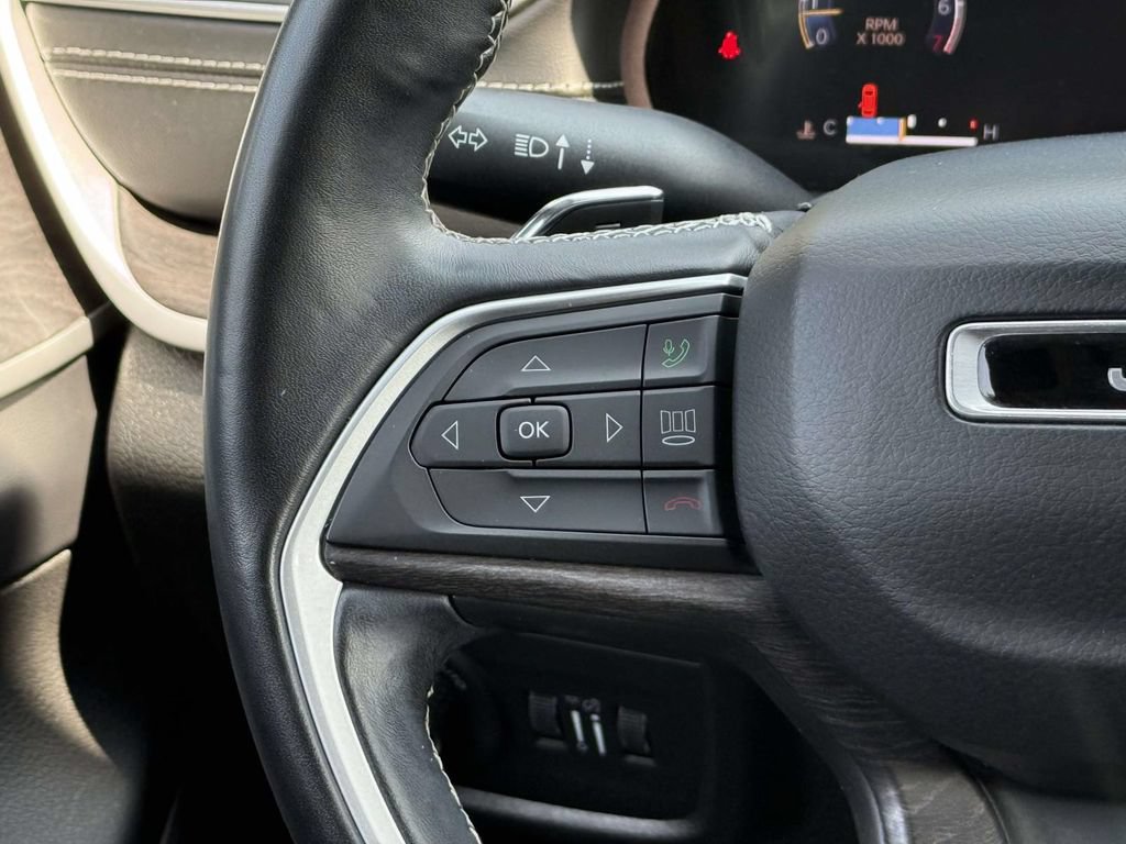 Used 2021 Jeep Grand Cherokee L Limited AWD/4WD image 21