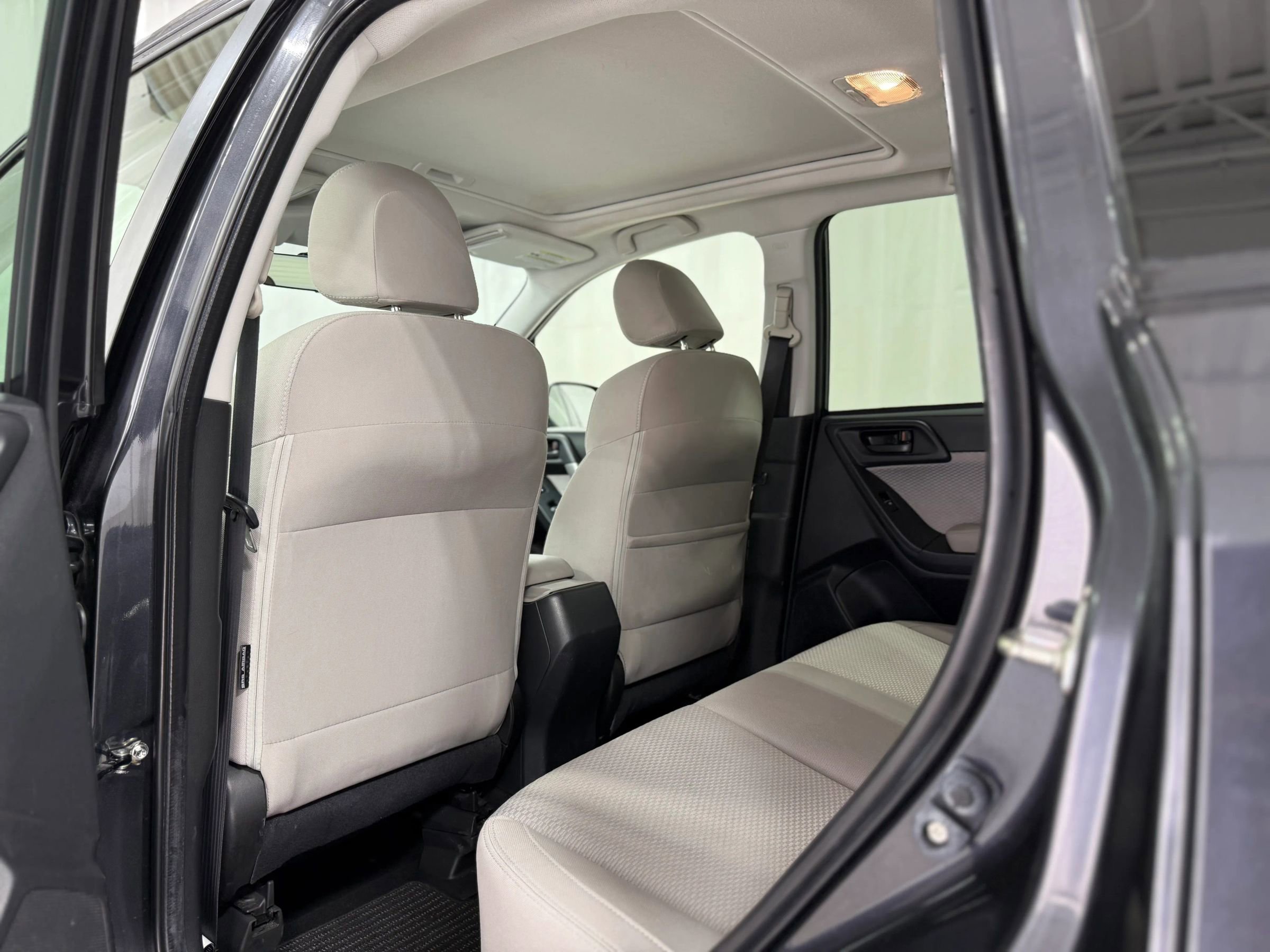 Used 2017 Subaru Forester 2.5i Premium image 38