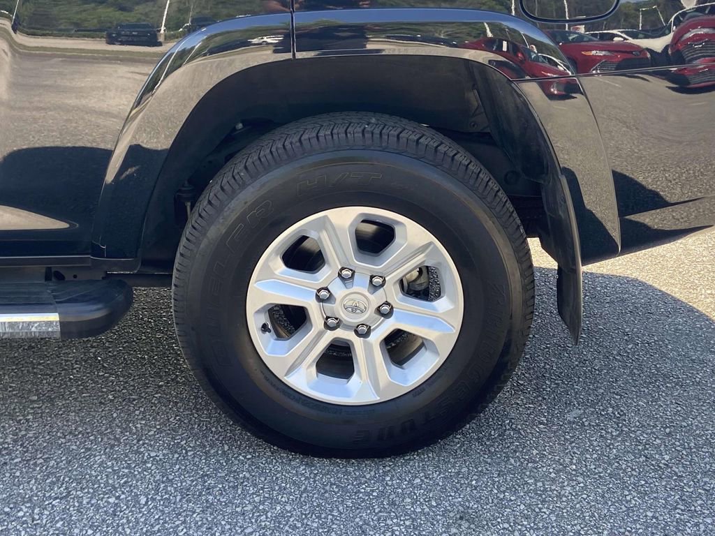 Used 2024 Toyota 4Runner SR5 image 9