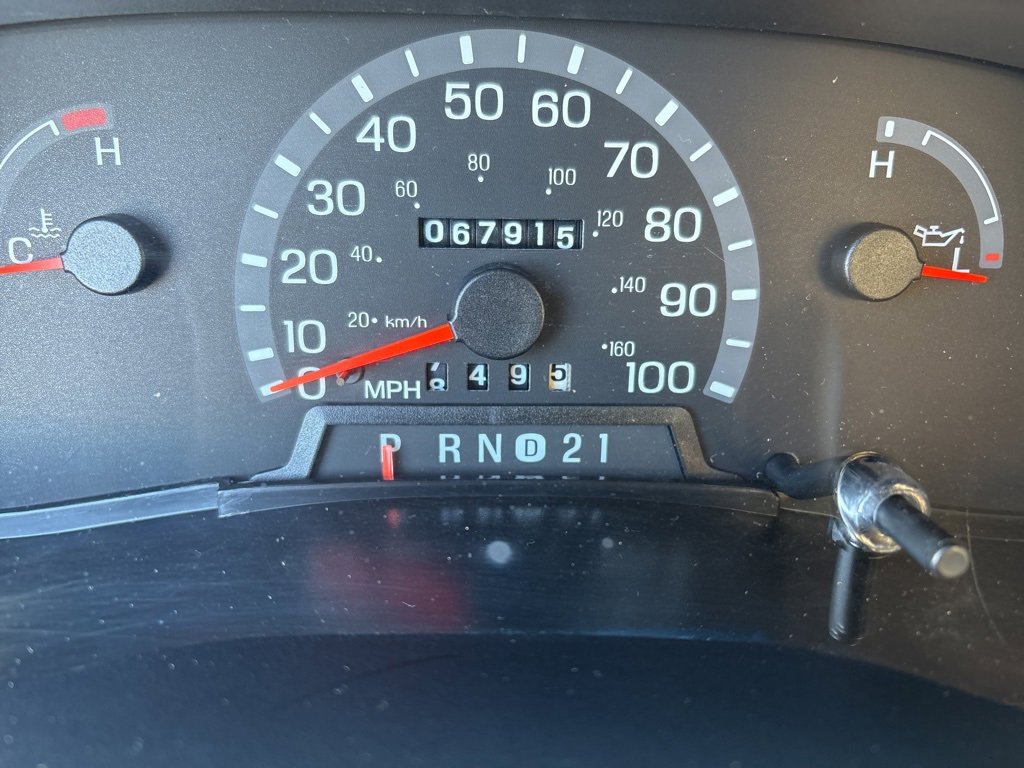 Used 2002 Ford E-150 and Econoline 150 image 12