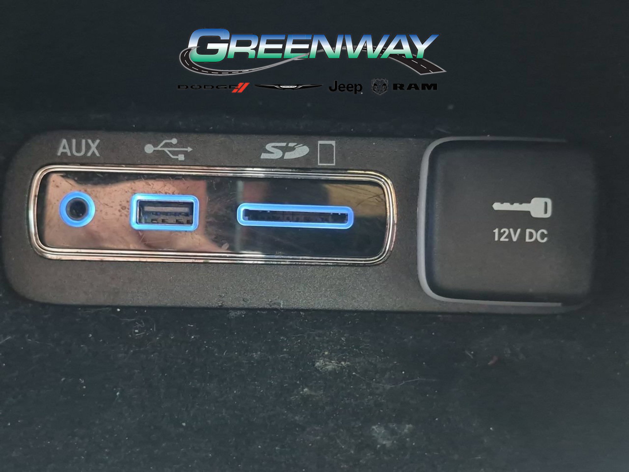 Used 2017 Jeep Grand Cherokee Overland RWD image 23