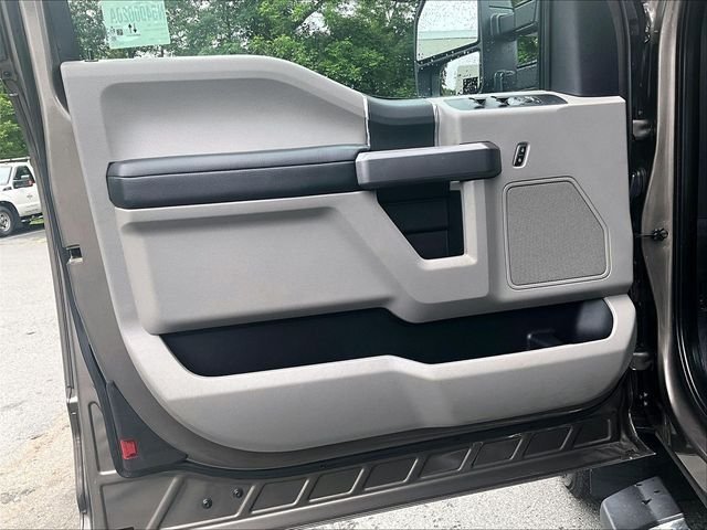 Used 2020 Ford F350 XLT w/ XLT Value Package AWD/4WD image 18