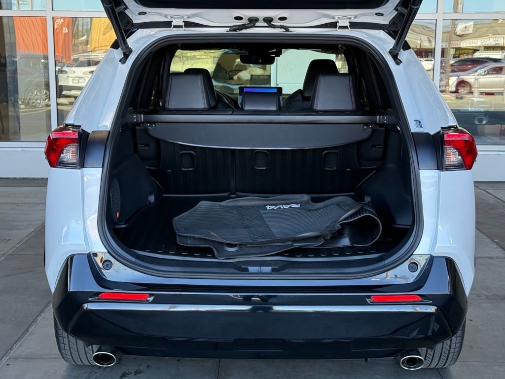 Used 2023 Toyota RAV4 XSE w/ Weather Package image 15