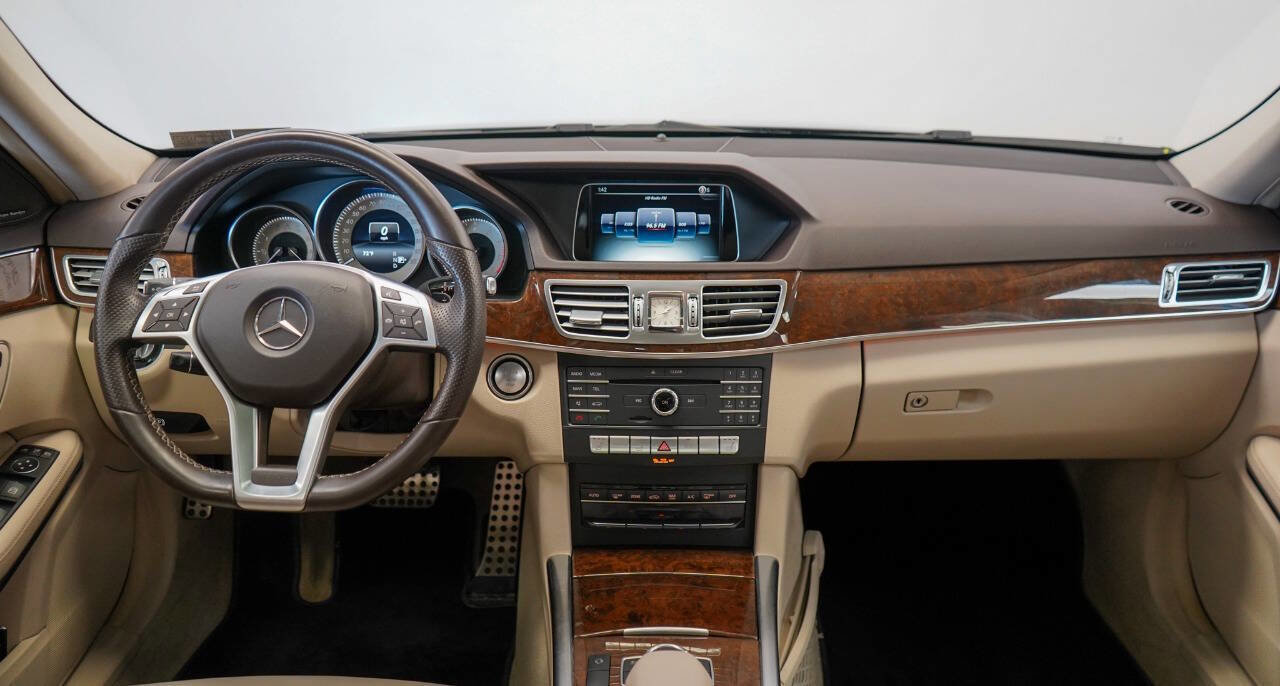 Used 2016 Mercedes-Benz E 350 4MATIC Wagon image 32