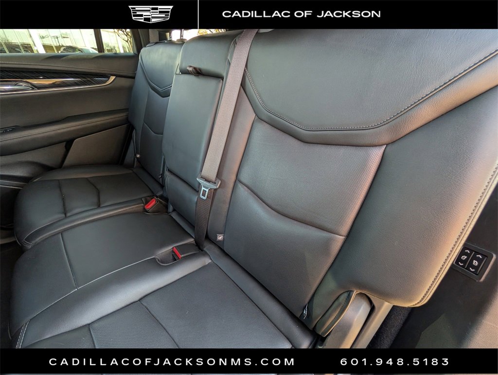Used 2022 Cadillac XT6 Premium Luxury image 24