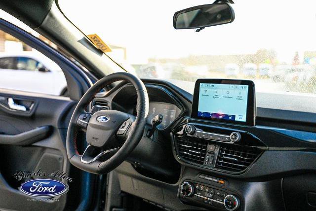 New 2026 Ford Escape ST-Line FWD image 15