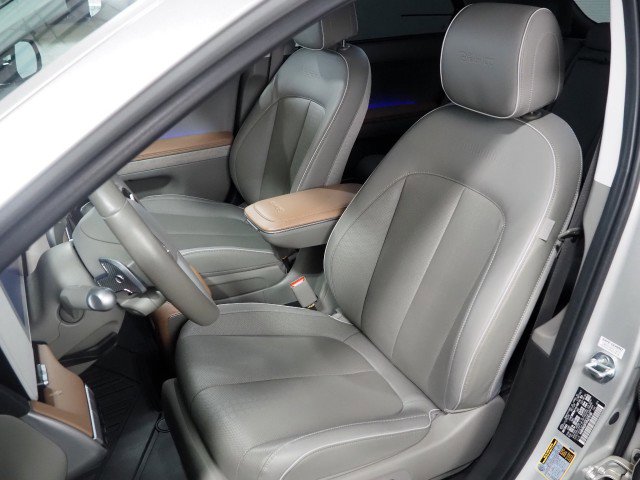 Used 2024 Hyundai Ioniq 5 Limited image 14