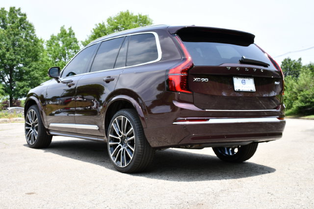 New 2026 Volvo XC90 B6 Plus w/ Protection Package Premier AWD/4WD image 5