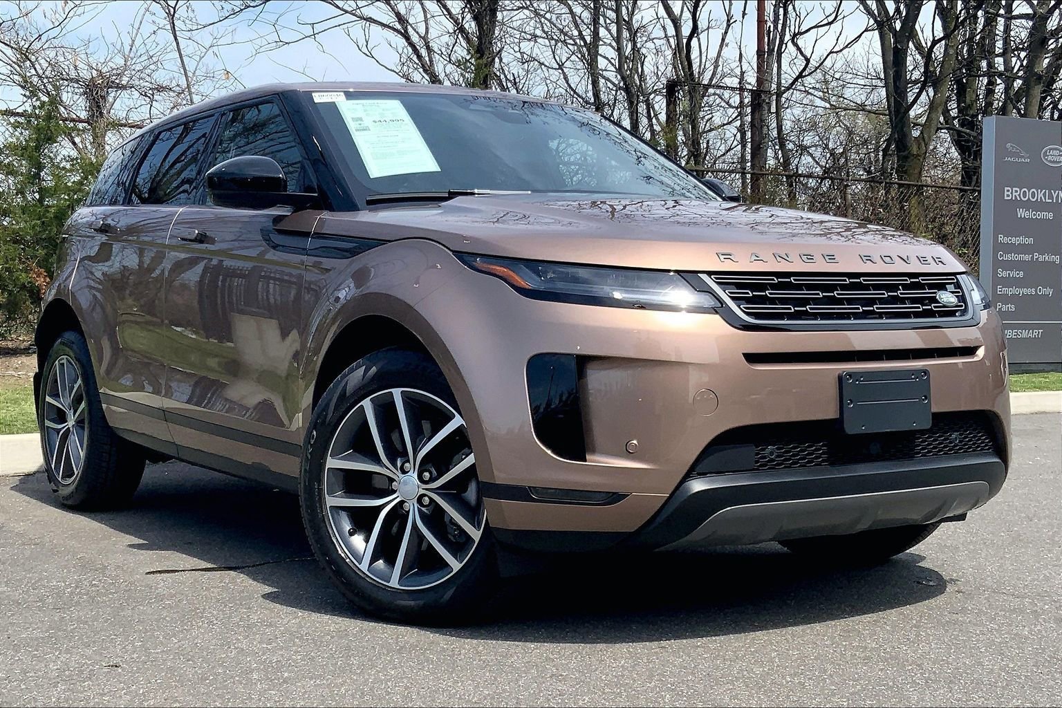 Used 2026 Land Rover Range Rover Evoque S image 2