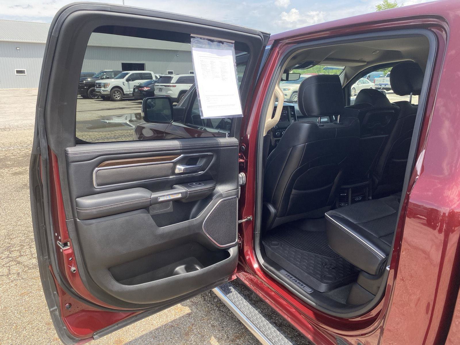 Used 2021 RAM 1500 Laramie AWD/4WD image 29