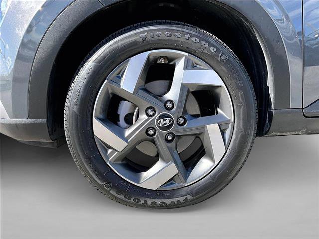 Used 2024 Hyundai Venue SEL FWD image 10
